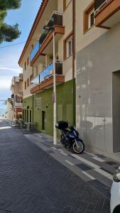 Budova, kde se apartmán nachází + 12 fotografií
