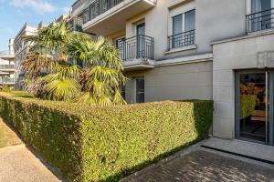 Tòa nhà nơi căn hộ tọa lạc