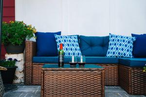 Posezení v ubytování Swank House- Downtown Suite-Pet Friendly