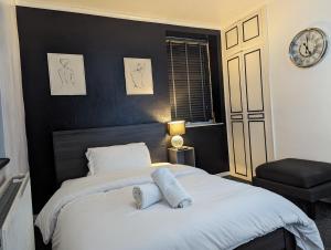 Cama o camas de una habitación en Bow Rooms - London