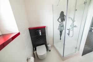 Um banheiro em Silver One Apartments