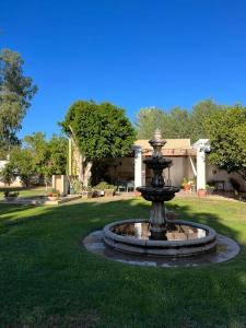 Φωτογραφία από το άλμπουμ του Casa de campo en la ciudad σε La Victoria