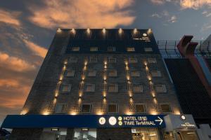 Zgradba, v kateri se nahaja hotel
