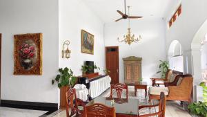 A seating area at Griya Asih