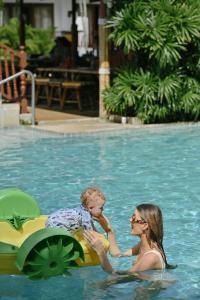 Hosté ubytování Arinara Beach Resort Phuket - SHA Extra Plus