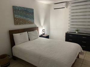 Postelja oz. postelje v sobi nastanitve cozy private apartment near sju airport