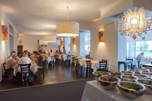 Restaurace v ubytování Albergo alla Spiaggia
