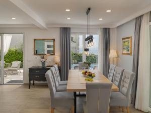 Posezení v ubytování Villa Luka by Interhome