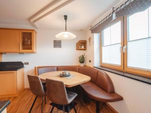 Kuchyňa alebo kuchynka v ubytovaní Apartment Hüttaler by Interhome