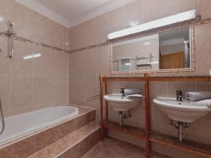 Phòng tắm tại Holiday Home Max- 8 Personen by Interhome