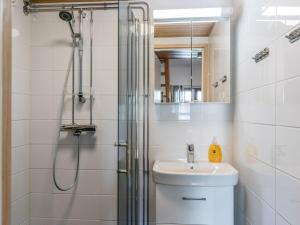 Koupelna v ubytování Holiday Home Saarihely b 9 by Interhome