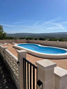 Bazén v ubytování DJM Palms - Shared Casa Rural - Casa Rural Compartida - No es una casa privada nebo v jeho okolí