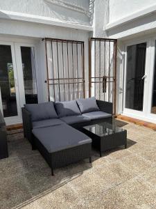 Posezení v ubytování DJM Palms - Shared Casa Rural - Casa Rural Compartida - No es una casa privada