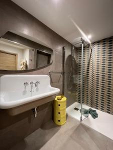 Koupelna v ubytování Le Petit Hôtel de Pianottoli-Caldarello