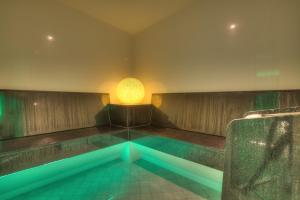Bassein majutusasutuses Hotel Residence Rose või selle lähedal