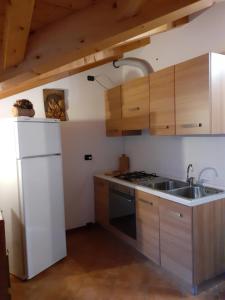 Kuchyň nebo kuchyňský kout v ubytování Casa vacanze Emilio