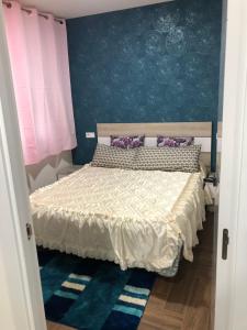 Apartamento La Plana客房内的一张或多张床位