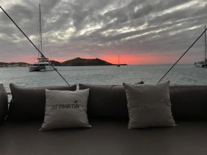 格蘭德凱斯的住宿－Zephyr Catamaran, your private cruise，相簿中的一張相片 +16 張相片