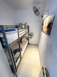 Posteľ alebo postele v izbe v ubytovaní Apartemento piscina centro calella 3 min playa