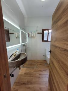 Koupelna v ubytování Finca las 3R