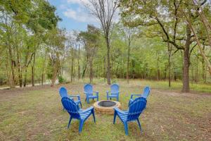 Gallery image of 1 Mi to Lake Log Cabin Retreat with Fire Pit in Log Cabin