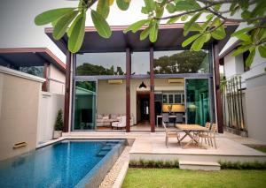Bazén v ubytování Horizon Vista Pool Villa Family Retreat Bangtao nebo v jeho okolí
