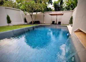 Bazén v ubytování Horizon Vista Pool Villa Family Retreat Bangtao nebo v jeho okolí