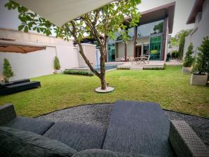 Zahrada ubytování Horizon Vista Pool Villa Family Retreat Bangtao