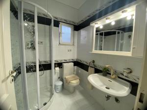 A bathroom at Guest-home 2