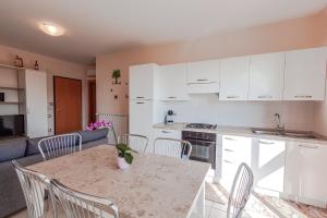 Kuchyň nebo kuchyňský kout v ubytování Anna + 4 fotografie