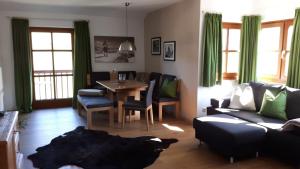 Posezení v ubytování Alpen Apartments Zell am See