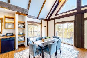Gallery image of Mitchell Cabin in Nebo