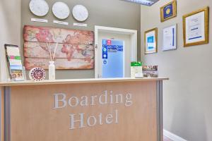 Ein Zertifikat, Auszeichnung, Logo oder anderes Dokument, das in der Unterkunft Boardinghotel Heidelberg ausgestellt ist