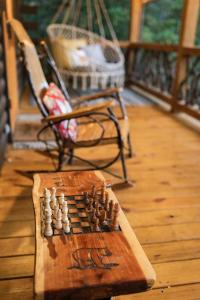 Imagen de la galería de Log Cabin with Mountain View and Privacy, en Blue Ridge