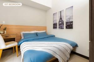 2B1bLK, Stylish & Comfortable, 5 Min to Ximen MRT • 2房1衛 客廳廚房 時尚舒適 5分到西門站客房内的一张或多张床位