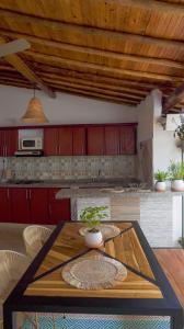 Η κουζίνα ή μικρή κουζίνα στο Hostal Casablanca