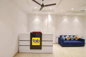Posezení v ubytování FabHotel La Serene BnB- Ashok Vihar