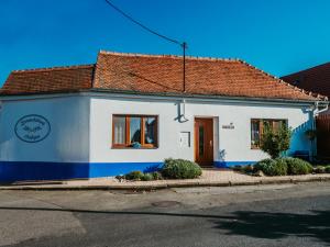 Budova, v ktorej sa dom na vidieku nachádza