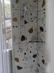Un baño de Chez-Marie Vue fantastique entre lac et montagne