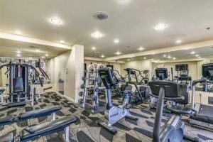 The fitness centre and/or fitness facilities at Stunning Oceanview Studio Full Kitchen Dogs OK! 828