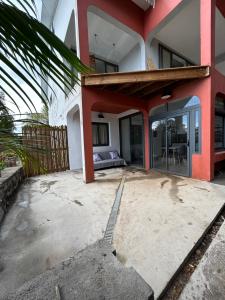 O edifício onde o apartamento está situado