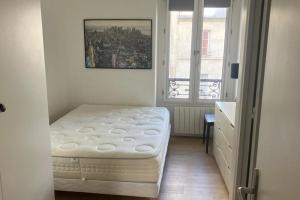 Cosy love cocoon near the Tour Montparnasse