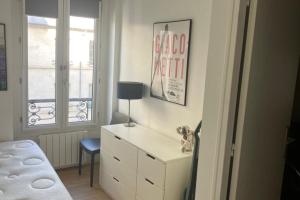 Cosy love cocoon near the Tour Montparnasse