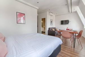 SD11 - Luxury Bright Flat 4P - Heart of Paris