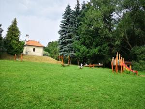 Herní místnost nebo prostor pro děti v ubytování Apartmán U vody