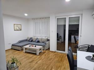 Posezení v ubytování Apartman N&N + 24 fotografií