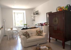 Posezení v ubytování Center 2 Rooms B&b
