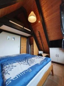 Postel nebo postele na pokoji v ubytování Nurdachhaus PIRATEN WIGWAM