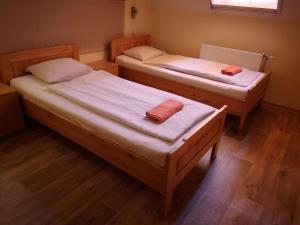Postel nebo postele na pokoji v ubytování Hotel Amarillis
