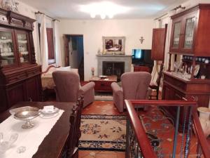 Gallery image of Preciosa casa en la Toscana con piscina in Bagni di Lucca